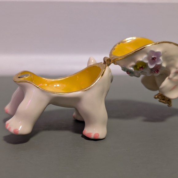Elegant White Elephant Figurine with Gold Accents - Picture 3 of 3